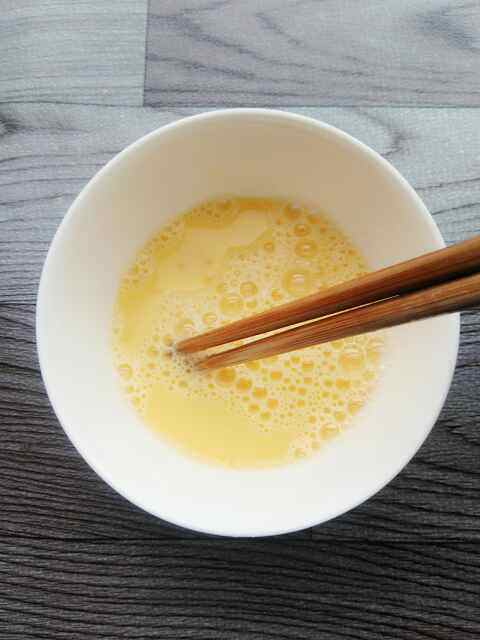豆芽炒蛋步骤3
