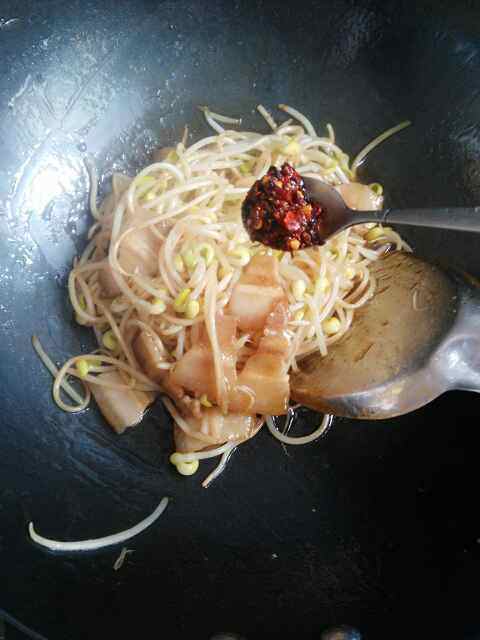 豆芽回锅肉步骤8