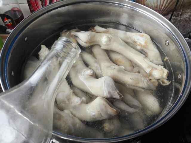 酱香羊蹄步骤4