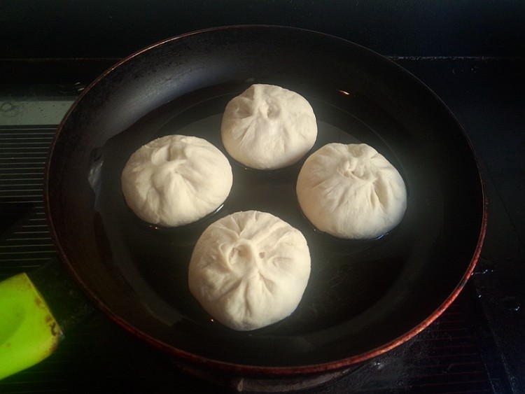 大白菜肉馅生煎包步骤9