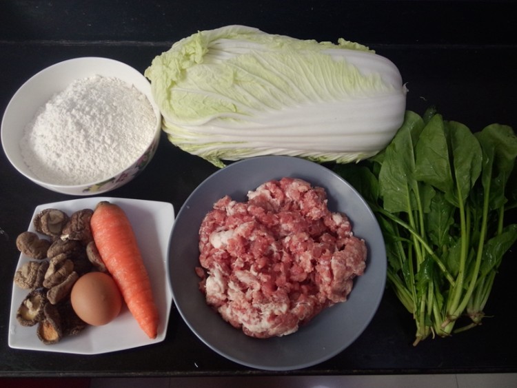 翡翠大白菜肉馅饺子步骤1