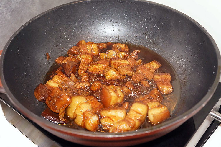 栗子红烧肉步骤7