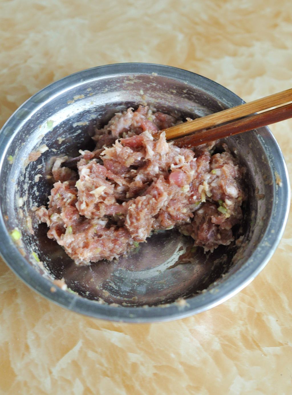 无油香菇酿肉步骤2
