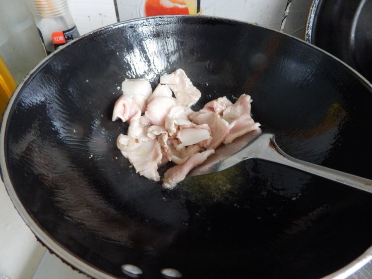 白菜粉条炖猪肉步骤3