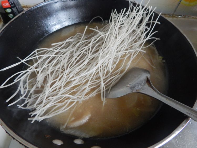 白菜粉条炖猪肉步骤10