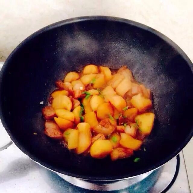 肉块烧土豆步骤12