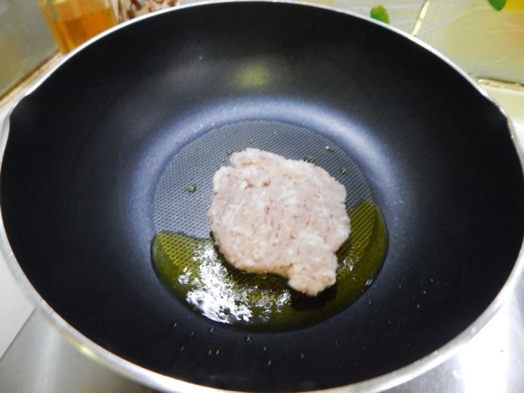 菜椒肉末浇茄子步骤6