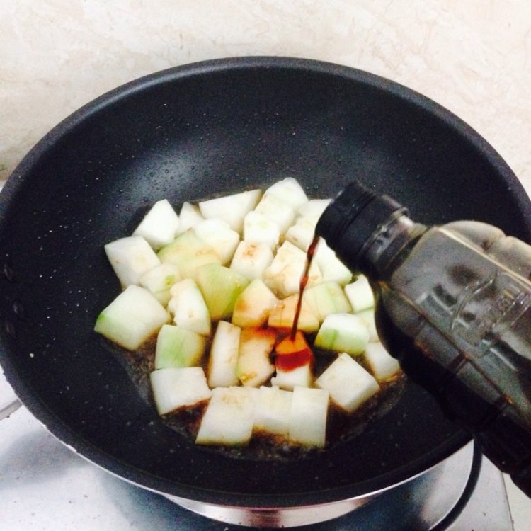 鸡肉丸烧冬瓜步骤5