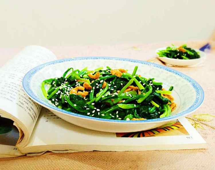 虾米拌菠菜步骤9
