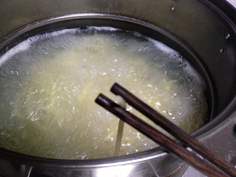 鲜虾培根番茄意面#百步骤15