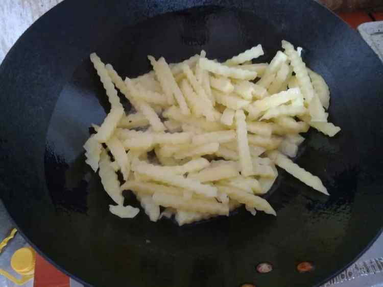 自然辣味土豆条步骤6