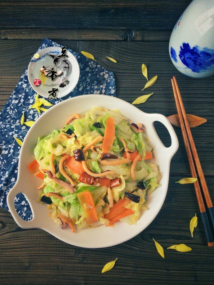 手撕包菜鱿鱼丝步骤7