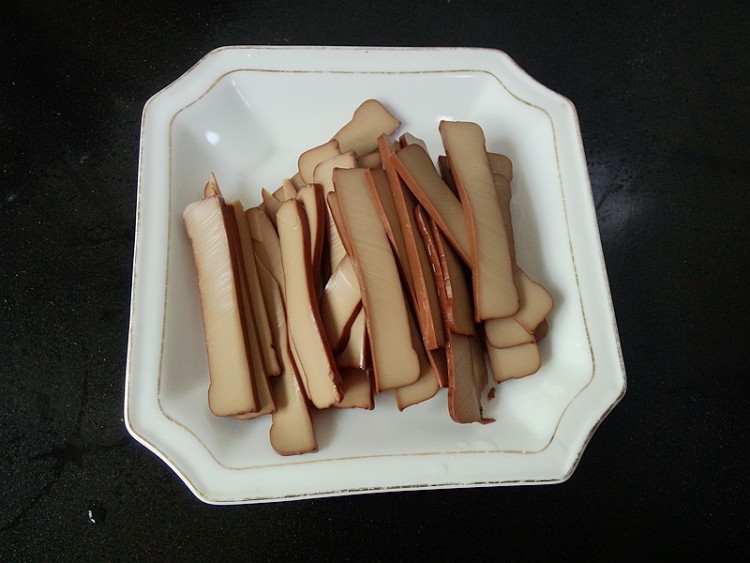鸡蛋干酱肉炒花菜#本步骤4