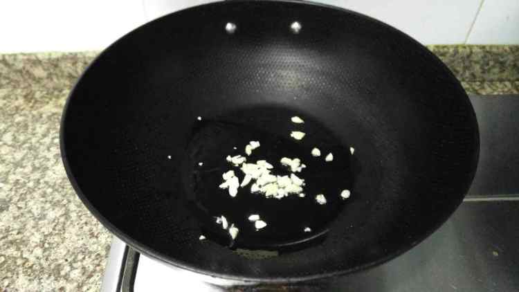 蒜苔炒腊肉步骤4