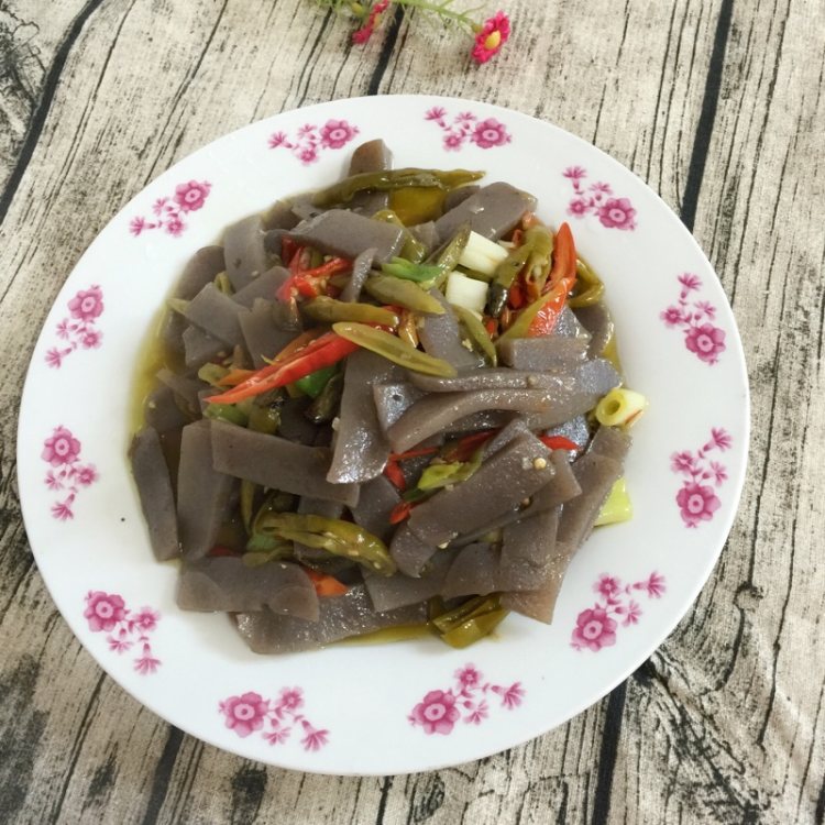 酸辣椒炒魔芋步骤11