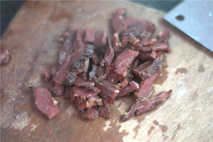 青红椒炒干牛肉#本味步骤1
