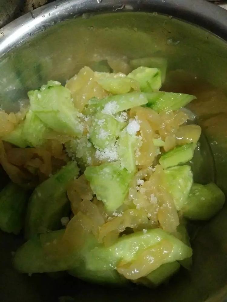 凉拌黄瓜海蜇#本味家步骤5