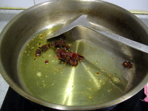 砂锅腊肉炒山药#本味步骤5