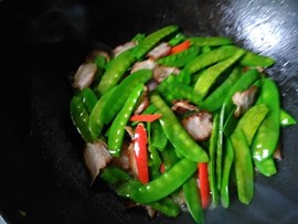 腊肉小炒#本味家乡菜#步骤7