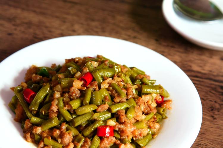 酸豆角炒肉末#本味家步骤9