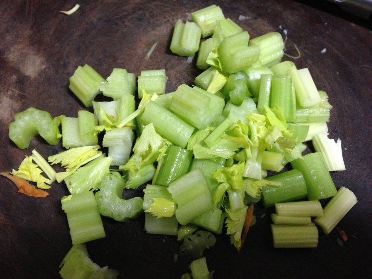 鸡丁炒土豆步骤3