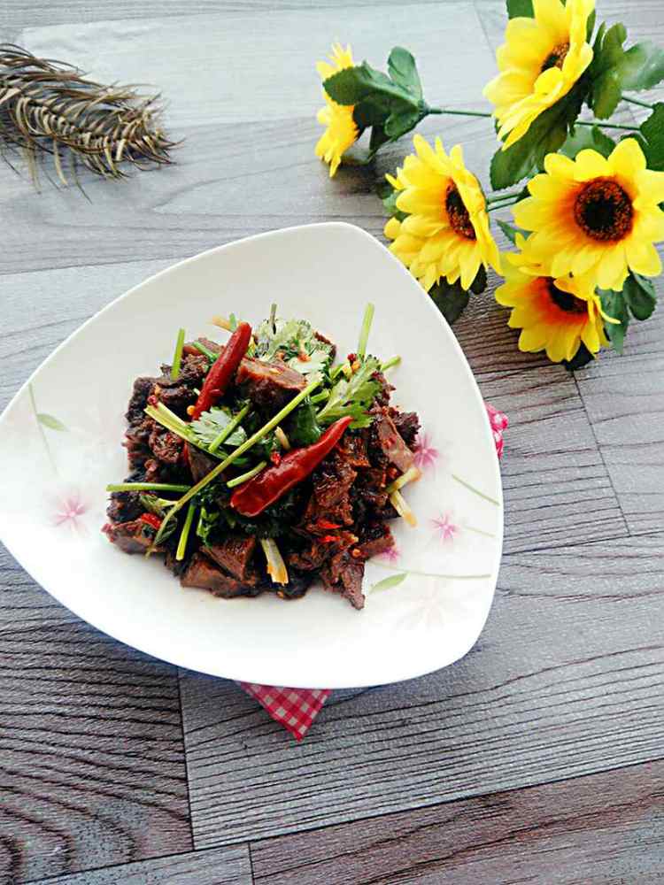 香菜拌驴肉步骤18