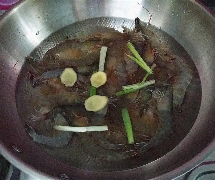 白灼对虾#非转基因金步骤3