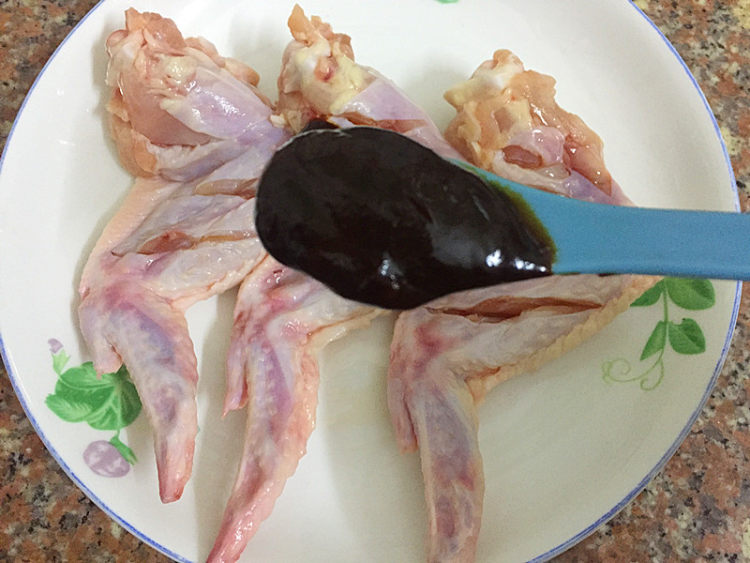 柱候酱烤鸡翅步骤3