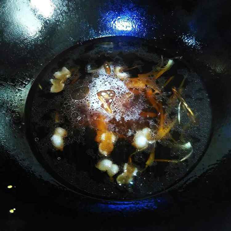 酸香侉炖鱼步骤10