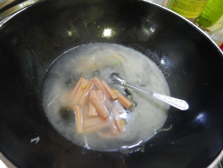 上汤金针 菇步骤6