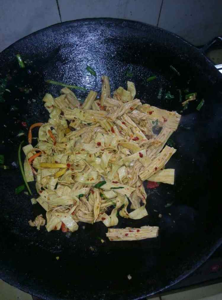 酸辣腐竹步骤5
