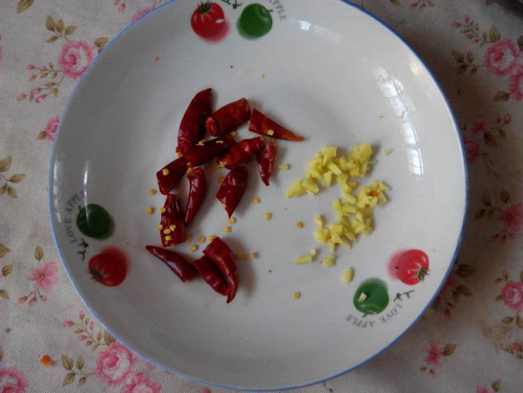 香辣花蛤步骤2