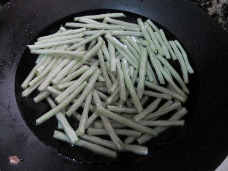 凉拌豇豆步骤2