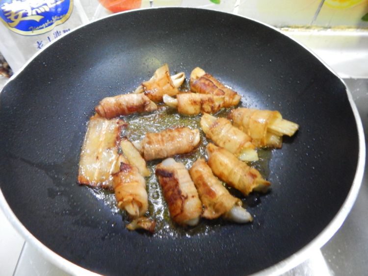 茄汁五花肉藕卷步骤13