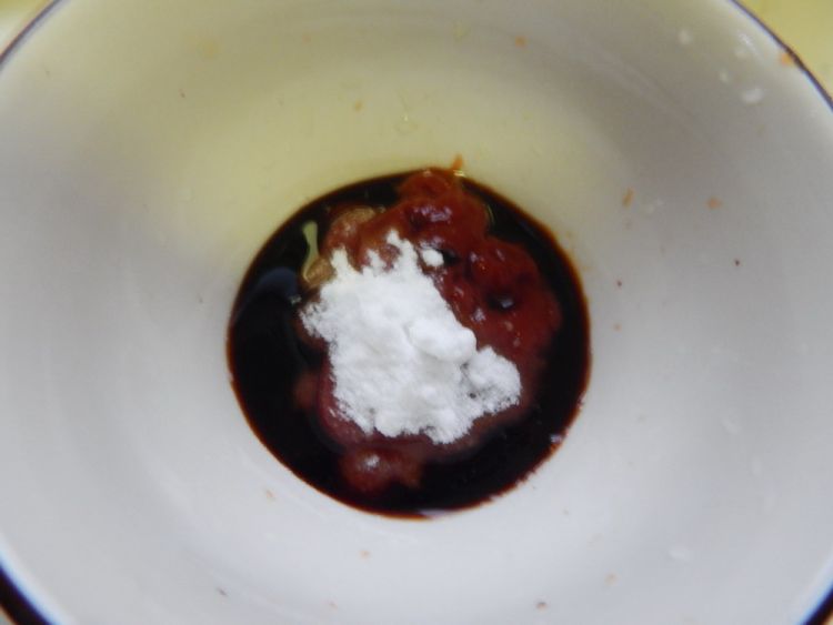 茄汁五花肉藕卷步骤17