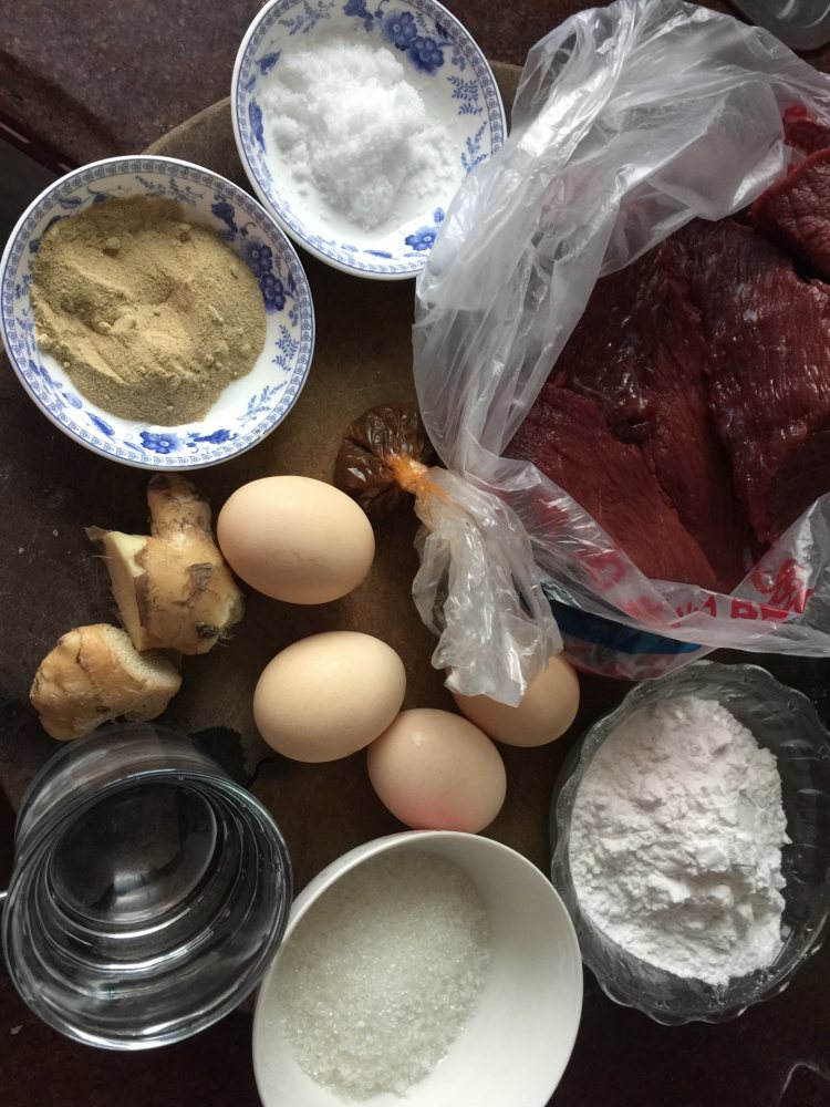 自制牛肉丸步骤1