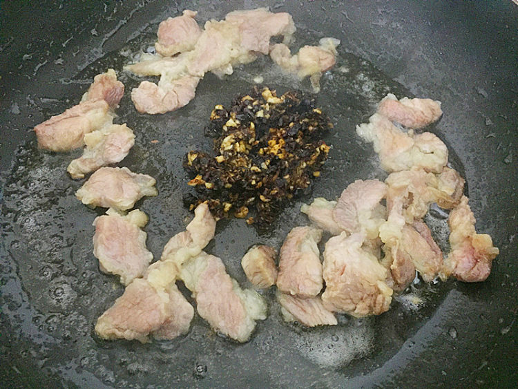 蒜蓉豆豉炒豆角步骤9
