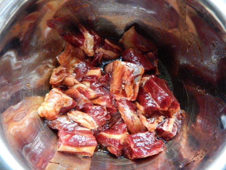 杏鲍菇烧牛肉步骤7