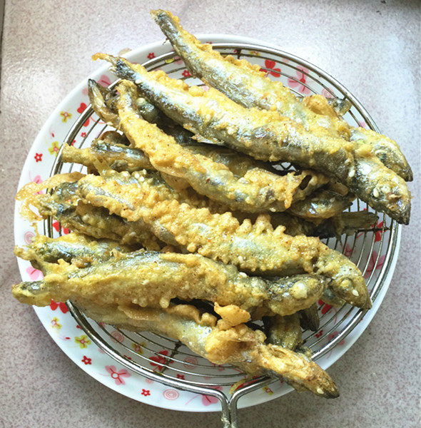 酥炸多春鱼步骤8