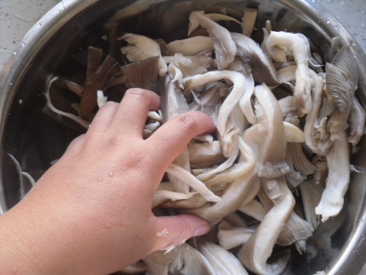 炸蘑菇步骤3
