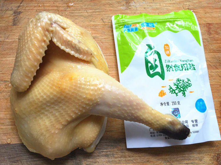 客家咸鸡步骤3