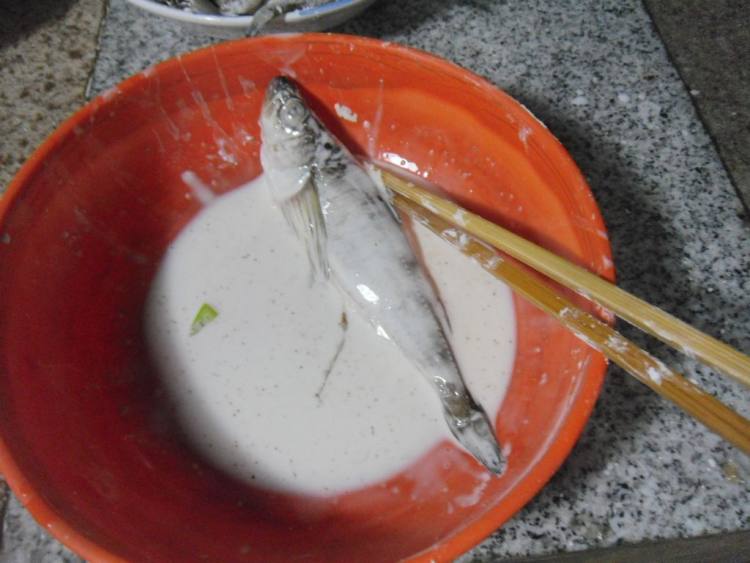 干炸鱼步骤5