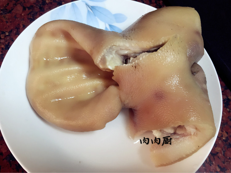 五香卤猪耳步骤4