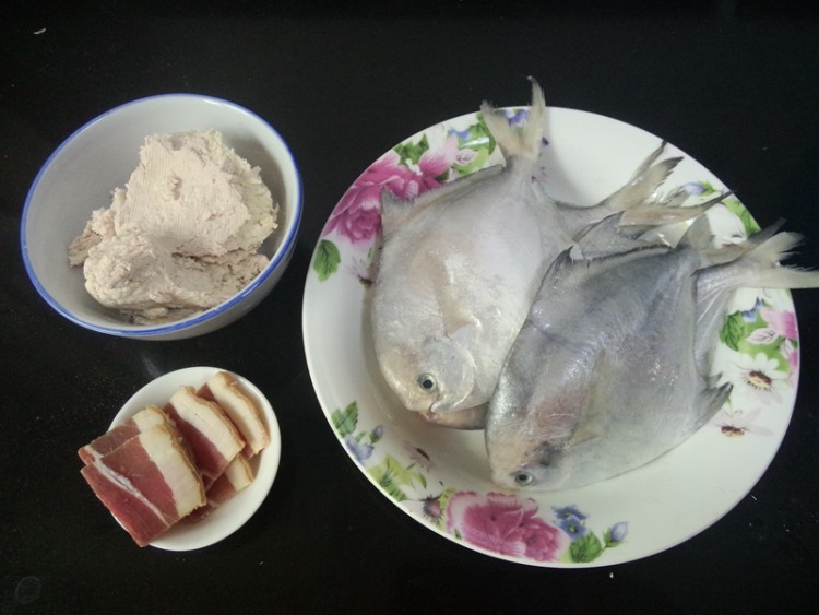 酒糟火腿蒸鲳鱼步骤1