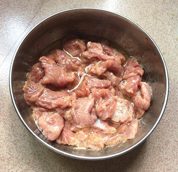 水煮黄牛肉步骤2