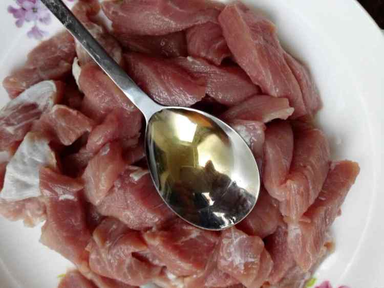 软炸里脊肉步骤2