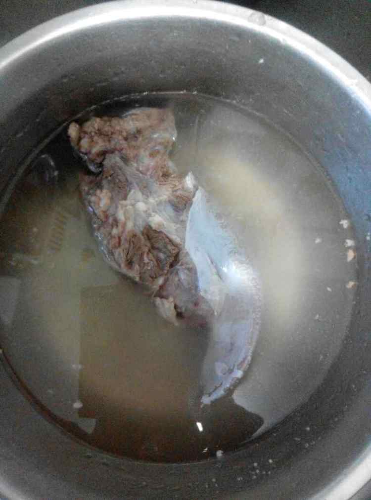 卤猪舌步骤2