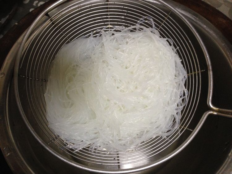 韭菜鸡蛋炒粉丝步骤3
