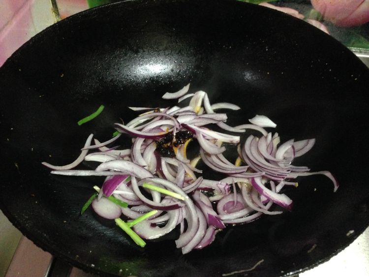 韭菜鸡蛋炒粉丝步骤8
