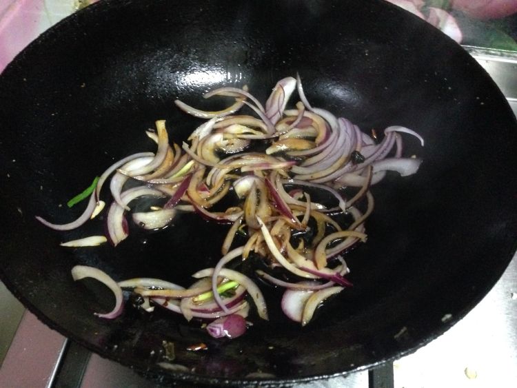 韭菜鸡蛋炒粉丝步骤9